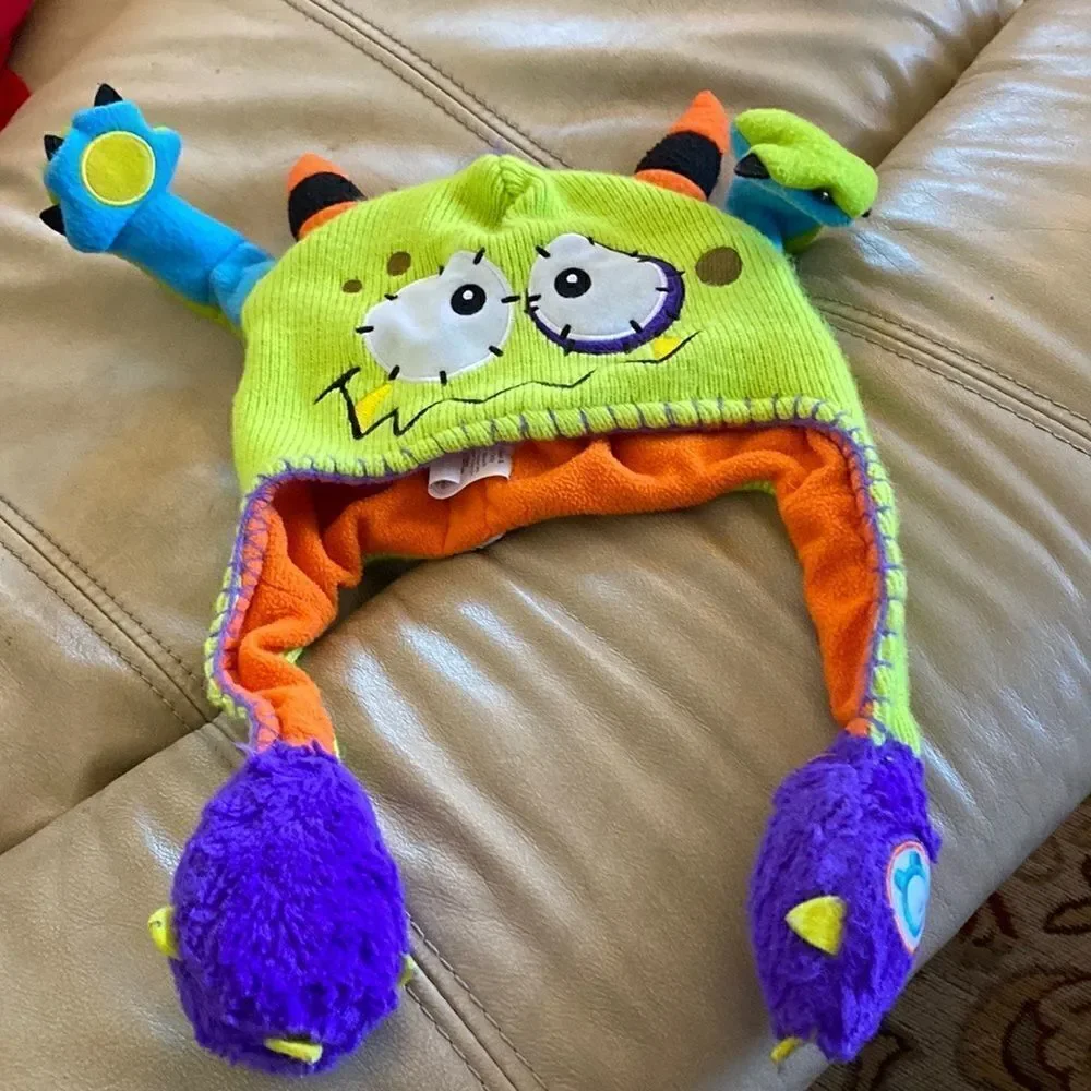 See video for hat movements! perfect for Halloween
